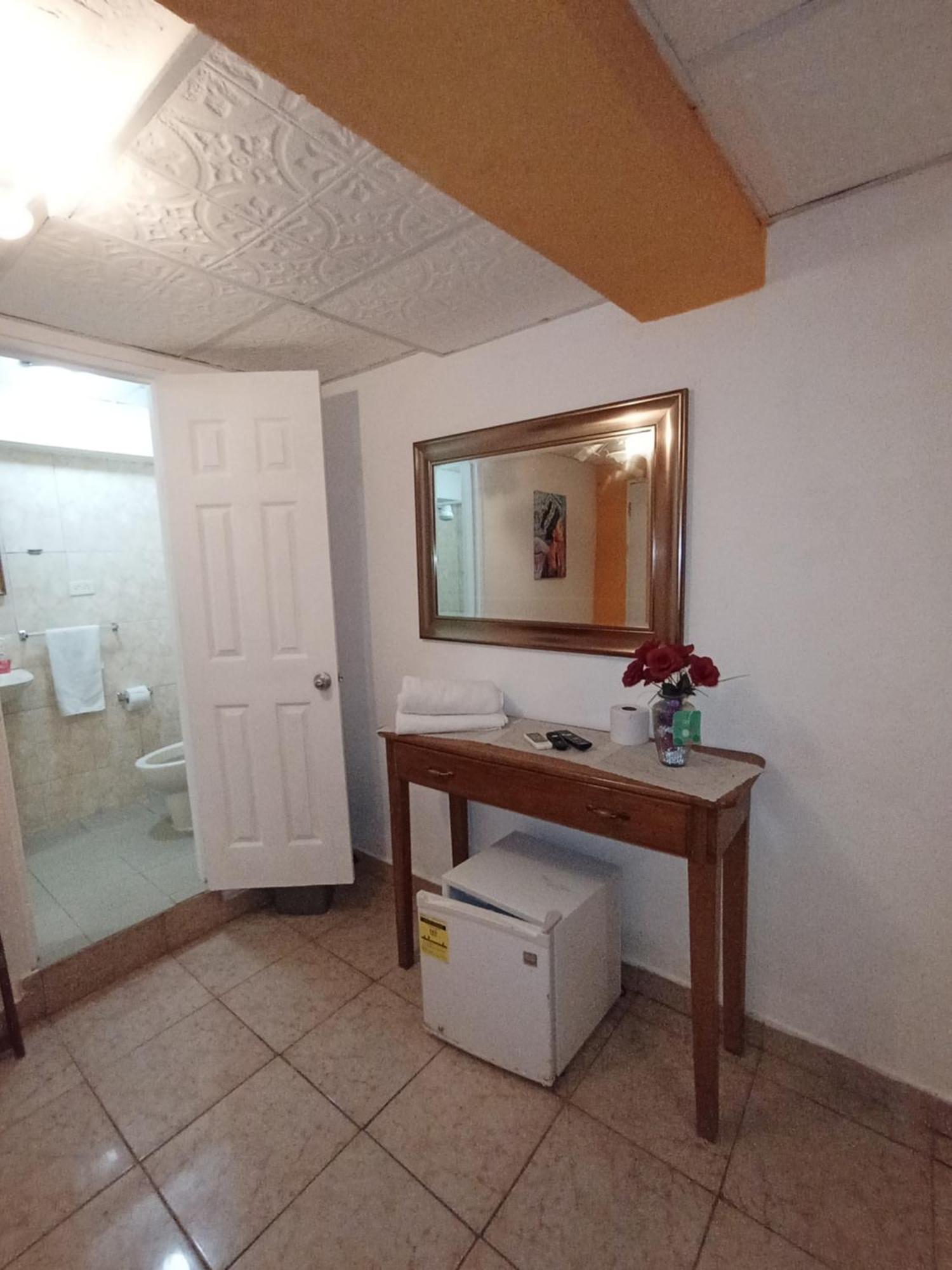 Belo Bay Apartment Hotel 波托韦洛 外观 照片